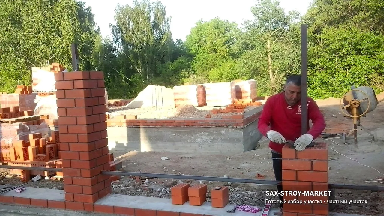 Установка забора: ограждение участка, въездная группа участка — Южно-Сахалинск, Сах-Строй-Маркет